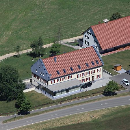 Berg Gasthof Witthoh Hotell Immendingen Exteriör bild